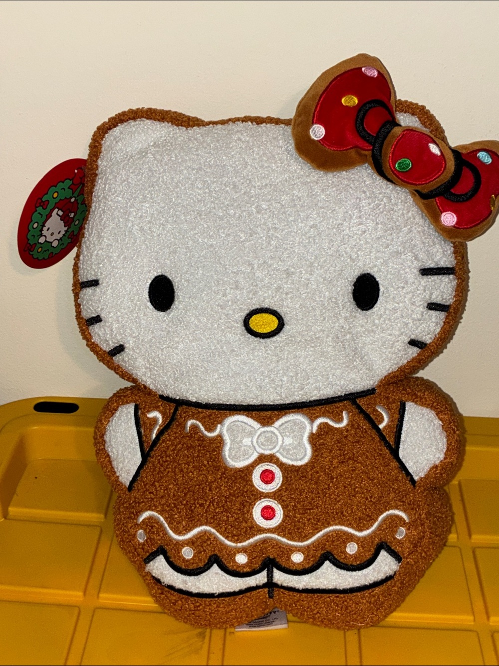 Hello Kitty Gingerbread decorative pillow